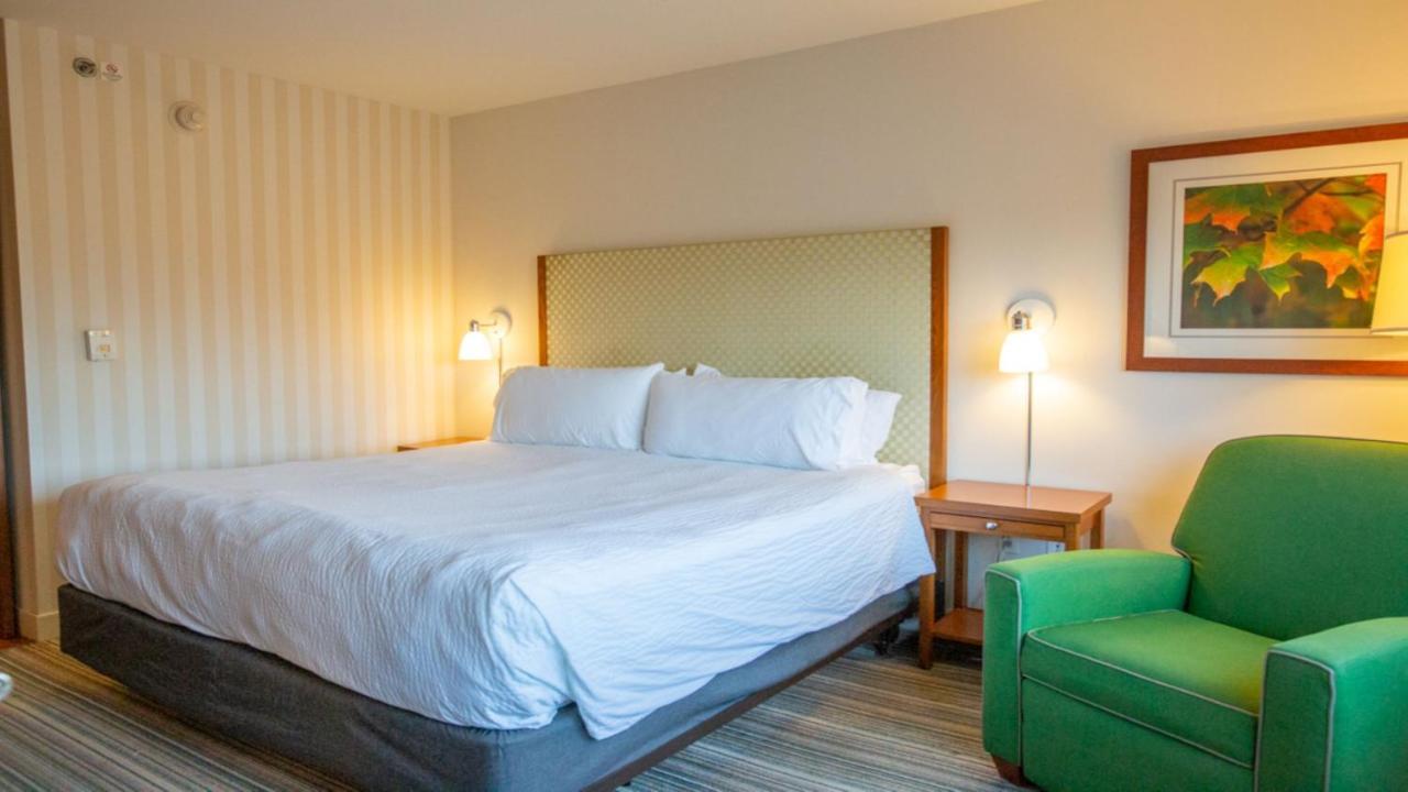 Holiday Inn Express Columbus Airport Easton Exterior foto