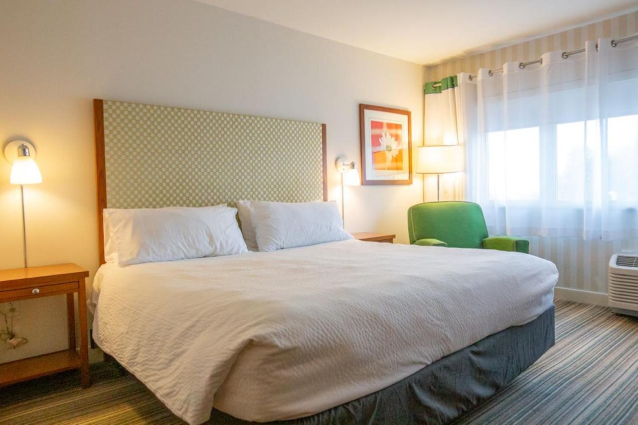 Holiday Inn Express Columbus Airport Easton Exterior foto