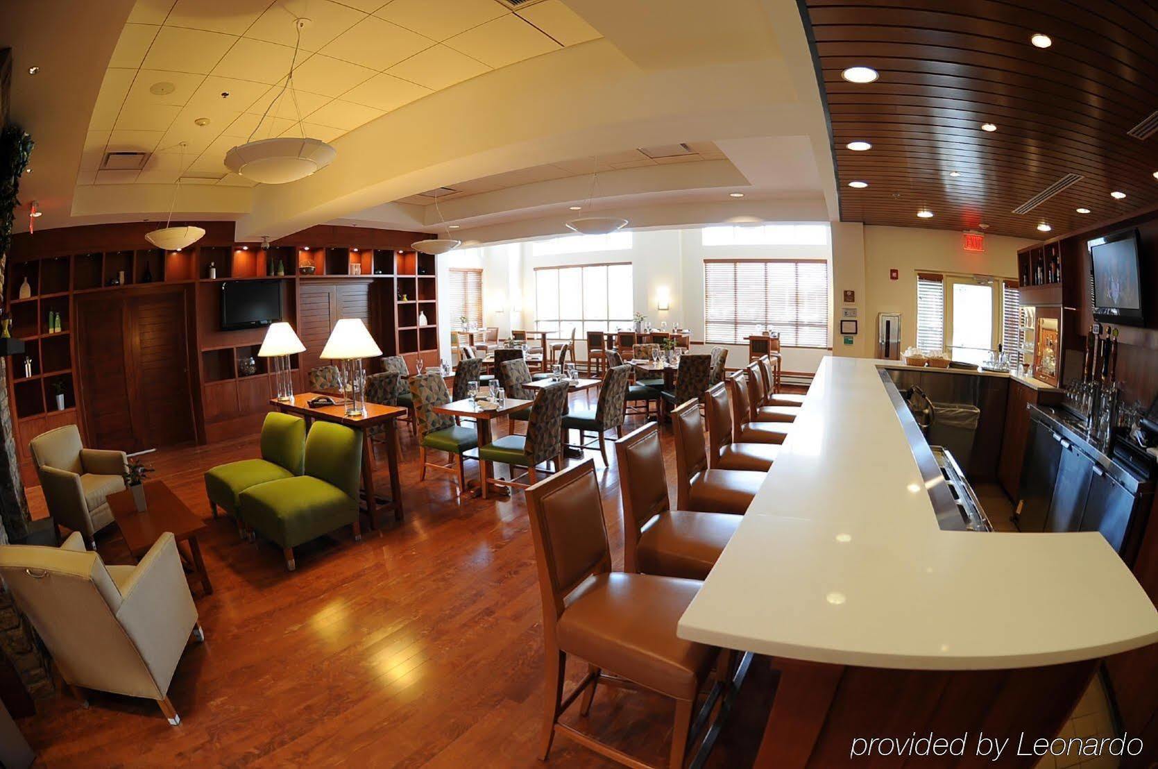 Holiday Inn Express Columbus Airport Easton Restaurante foto